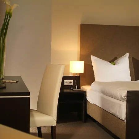Hotel Friends 3*