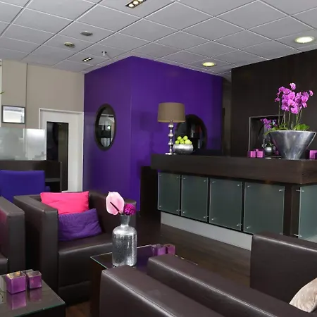 Friends Hotel 3*