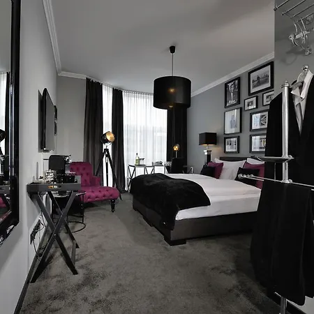 Friends Szálloda 3*