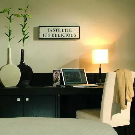 Friends Hotel